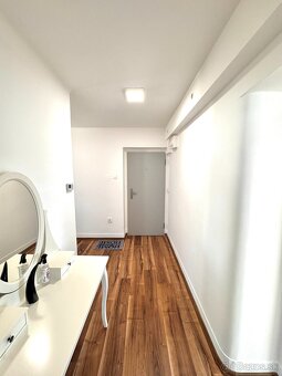 Prenájom- 2 izbový byt v centre mesta Nové Zámky - 9