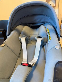 Sedačka vajíčko MAXI-COSI Pebble 360 + Isofix FamilyFix 360 - 9