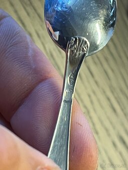 Starožitná strieborná lyžička - 9