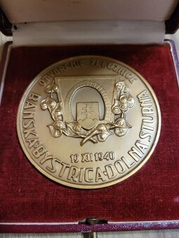 Odznak.vyznamenanie.medaila.plaketa. - 9