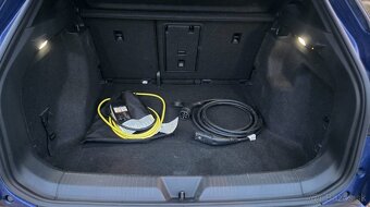 VW ID.4 PRO, IQ Lights, Tažné, Top stav, výbava, - 9