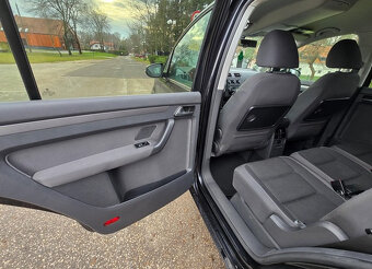 VW Touran 2.0 TDI 103KW - 9