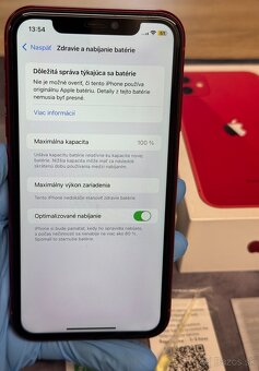 Apple iPhone 11 64 GB Product Red / nová batéria - 9