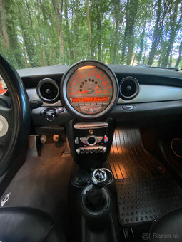 MINI COOPER CLUBMAN 1.6 - 88kW - 9