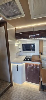 180PS 3.5t 4místa automat Mobilvetta Kyacht TL86 obytné auto - 9