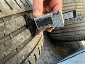 60€ za 4KS Letné pneu 215/55R17 Pirelli Cinturato P7 - 9