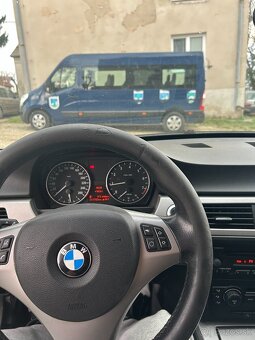BMW e90 325i - 9