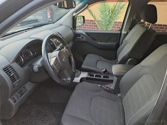 Nissan Pathfinder Diesel - 9