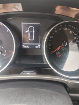 Volkswagen Touran 1.6tdi - 9