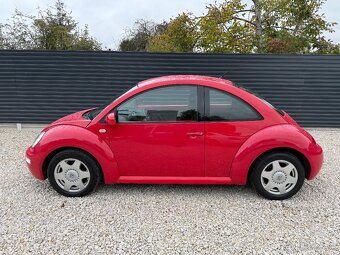 VW New Beetle - 9