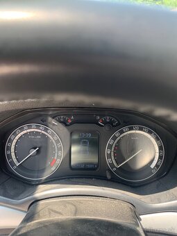 Škoda Octavia II RS 2.0 TFSI - 9