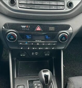 Hyundai Tucson 1.7 d - 9