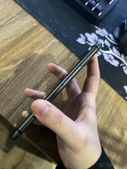 iPhone 8 64gb 100% zdravie batérie + originál kábel - 9