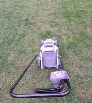 Predám kosačku Fieldmann - 9