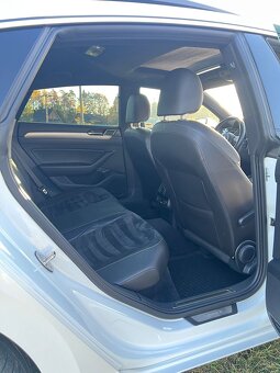 Vw Arteon R-Line 2.0 TSI - 9