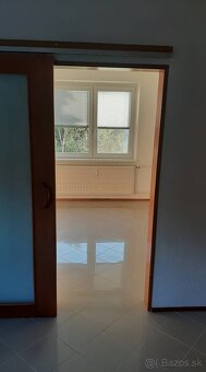Prenájom 3 izbový byt na Rozkvete - 9