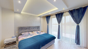 LUXUSNÉ SÍDLO S VODNOU PLOCHOU 3ha - 9
