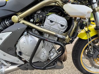 Kawasaki ER6N - 9