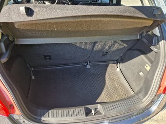 Mazda 2 1.3i - 9