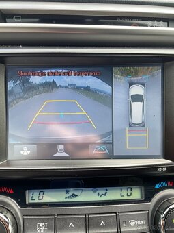 TOYOTA RAV4 HYBRID 4x4 Executive - 9