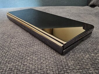 Samsung Galaxy Z Fold4 12/256 GB - 9