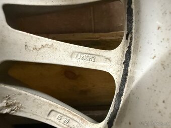 Predám BMW R16 disky +Zimné pneumatiky 225/55 - 9