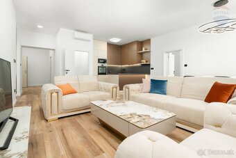 PREDAJ: LUXUSNÉ BYTY V KOMÁRNE -ČASŤ HADOVCE - 9