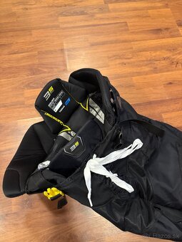Bauer Supreme 3S Pro, veľkosť Intermediate M. - 9