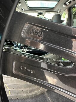 Čierne komplety Volvo R22 R-Design - 9