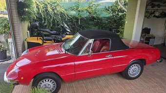 Alfa Romeo Spider 2000 - 9