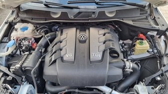 VW Touareg 3.0 TDI - 9