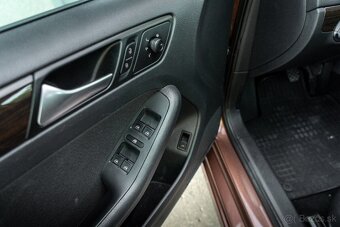 Volkswagen Jetta, 2.0 TDi, 2017 - 9