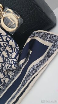 Dior satka90 hodvab - 9