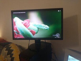 Predám 27 palcový 1080p 60hz monitor - 9