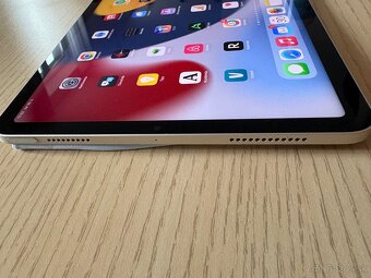 iPad Air M1 - 256GB - hviezdne biela - 9