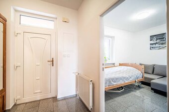 TOREA - 5i RODINNÝ DOM S BAZÉNOM NA PREDAJ - VEĽKÝ GROB - 9