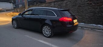 Opel insignia 2.l - 9