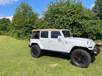 Jeep Wrangler Hemi 6.4 Rubicon - 9