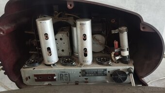 Staré bakelitové rádio TALISMAN.do sbírky, k dekoraci - 9