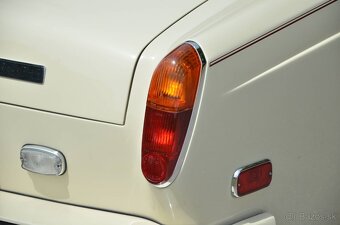 Rolls-Royce Corniche - 9
