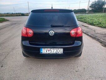 Volkswagen Golf 5 - 9
