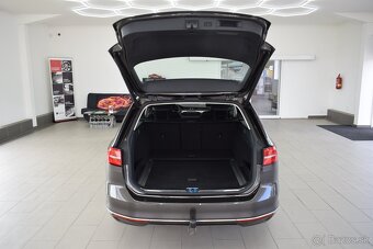 Volkswagen Passat 1,4 TSi 110 kW HIGHLINE,FULL LED - 9