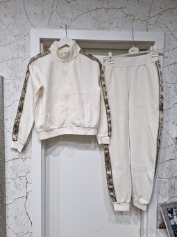 NOVA Guess 3x biela smotanova teplakova suprava - 9