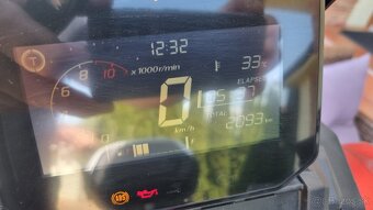Honda ADV 350 Smart TOP BOX - 9