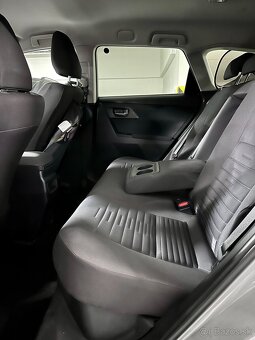 Toyota Auris Touring Sports 1.8 I VVT-i HybridSD Freestyle - 9