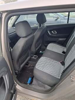 Predám Škoda Fabia Combi 1.4 16V Ambiente - 9