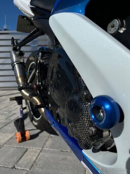 Suzuki Gsxr 750 - 9