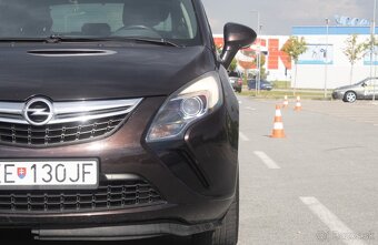 Opel Zafira Tourer - 9