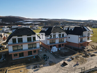 Exkluzívny 4 izb. mezonet s výhľadom na kúpele RiverResort 4 - 9