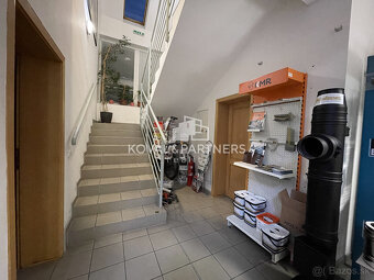 Firemný a skladový priestor v peknej lokalite Nitry - 9